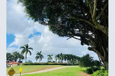 9820 S Hollybrook Lake Dr #202, Pembroke Pines, FL 33025 - Photo 33
