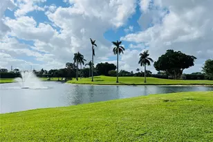 9820 S Hollybrook Lake Dr, Pembroke Pines, FL 33025 - Photo 37