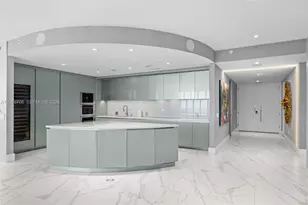 18975 Collins Ave, Sunny Isles Beach, FL 33160 - Photo 11