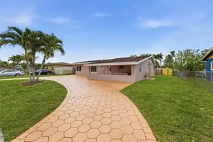 1440 NW 179th Terrace, Miami Gardens, FL 33169 - Photo 3