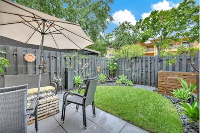 450 SE 7th St #210, Dania Beach, FL 33004 - Photo 27