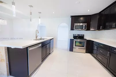 510 NW 207th Ave, Pembroke Pines, FL 33029 - Photo 19