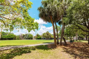 510 NW 207th Ave, Pembroke Pines, FL 33029 - Photo 51