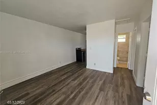 11752 SW 212th St, Miami, FL 33177 - Photo 3