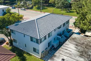 611 74th St, Miami Beach, FL 33141 - Photo 11