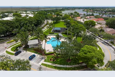 1919 Madeira Dr #4, Weston, FL 33327 - Photo 31