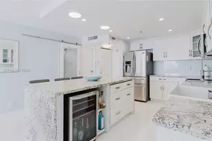 2625 Collins Ave, Miami Beach, FL 33140 - Photo 61