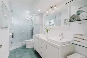 2625 Collins Ave, Miami Beach, FL 33140 - Photo 33