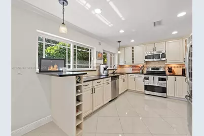8889 SW 78th Ct, Miami, FL 33156 - Photo 5