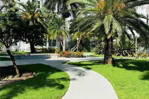 488 NW 165th St Rd, Miami, FL 33169 - Photo 5