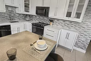 1423 Holly Heights Dr, Fort Lauderdale, FL 33304 - Photo 3