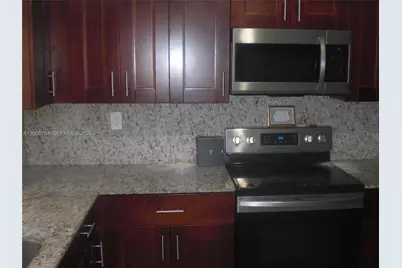 962 NW 79th Ter, Plantation, FL 33324 - Photo 15