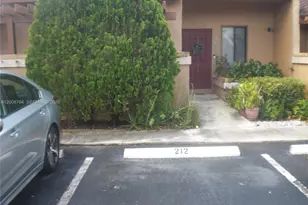 962 NW 79th Terrace, Plantation, FL 33324 - Photo 17