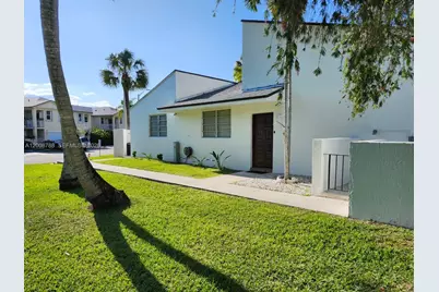 9195 Fontainebleau Blvd #6, Miami, FL 33172 - Photo 3