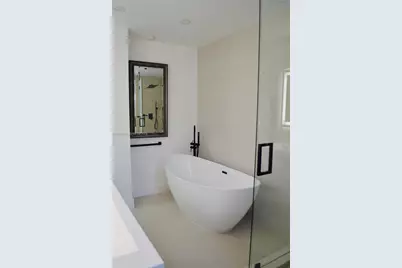 1524 NE 14th Ter, Fort Lauderdale, FL 33304 - Photo 11