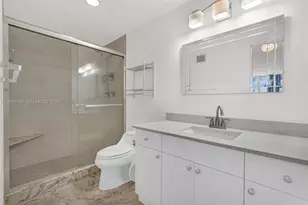 5825 Collins Ave, Miami Beach, FL 33140 - Photo 27