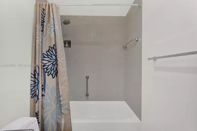 5825 Collins Ave #2E, Miami Beach, FL 33140 - Photo 21