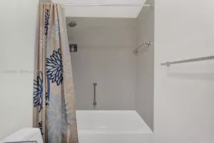 5825 Collins Ave, Miami Beach, FL 33140 - Photo 21