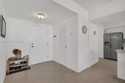 5825 Collins Ave #2E, Miami Beach, FL 33140 - Photo 17