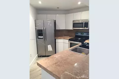 9711 Fontainebleau Blvd #D101, Miami, FL 33172 - Photo 3