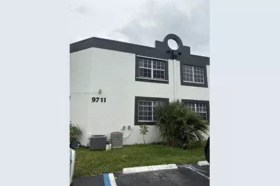 9711 Fontainebleau Blvd #D101, Miami, FL 33172 - Photo 9