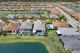 8022 Deer Lake Ct, Parkland, FL 33067 - Photo 5