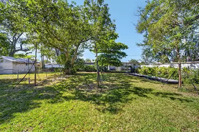 1864 NW 84th St, Miami, FL 33147 - Photo 31