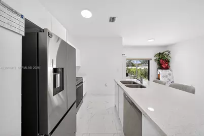 1864 NW 84th St, Miami, FL 33147 - Photo 13