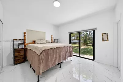 1864 NW 84th St, Miami, FL 33147 - Photo 23