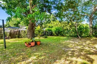 1201 NE 144th St, Miami, FL 33161 - Photo 25
