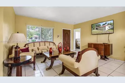 1201 NE 144th St, Miami, FL 33161 - Photo 3