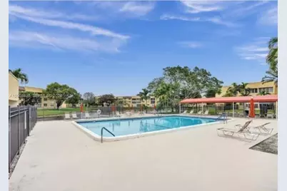 5860 NW 64th Ave #106, Tamarac, FL 33319 - Photo 15