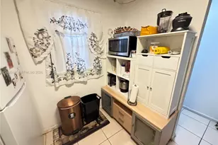 101 Berkley Rd, Hollywood, FL 33024 - Photo 7