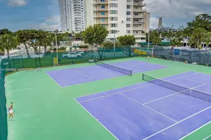 100 Bayview Dr, Sunny Isles Beach, FL 33160 - Photo 27
