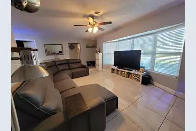 3381 NW 33rd Ct, Lauderdale Lakes, FL 33309 - Photo 11