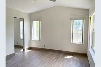 756 Sand Creek Cir, Weston, FL 33327 - Photo 11