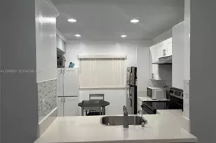 8818 W McNab Rd, Tamarac, FL 33321 - Photo 11