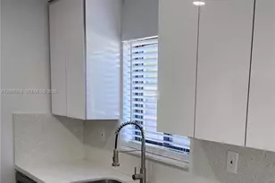 8701 SW 36th St, Miami, FL 33165 - Photo 5