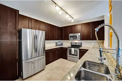 13206 NW 7th Pl, Plantation, FL 33325 - Photo 5