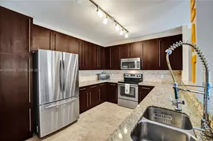 13206 NW 7th Pl, Plantation, FL 33325 - Photo 5