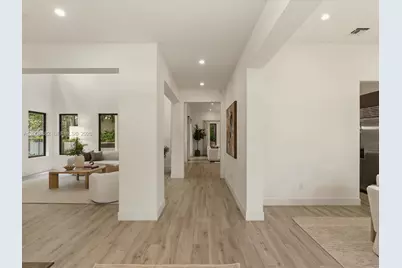3439 N Brookfield Cir N, Hollywood, FL 33312 - Photo 9