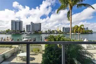 7928 East Dr, North Bay Village, FL 33141 - Photo 35