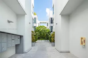545 SW 11th St, Miami, FL 33129 - Photo 49