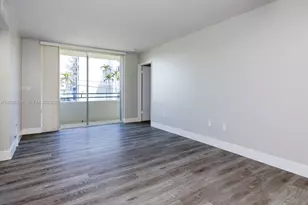 8320 NW 8th St, Miami, FL 33126 - Photo 7