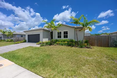 28905 SW 163rd Ct, Homestead, FL 33033 - Photo 3