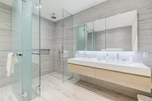 8701 Collins Ave, Miami Beach, FL 33154 - Photo 17
