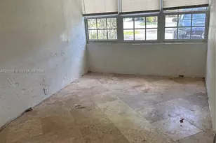 1422 Wiley St, Hollywood, FL 33020 - Photo 5