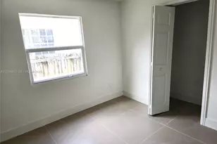 1002 SW 65th Ave, West Miami, FL 33144 - Photo 5