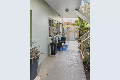 1423 Holly Heights Dr #11, Fort Lauderdale, FL 33304 - Photo 15