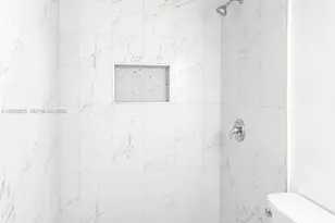 8210 SW 7th St, North Lauderdale, FL 33068 - Photo 9